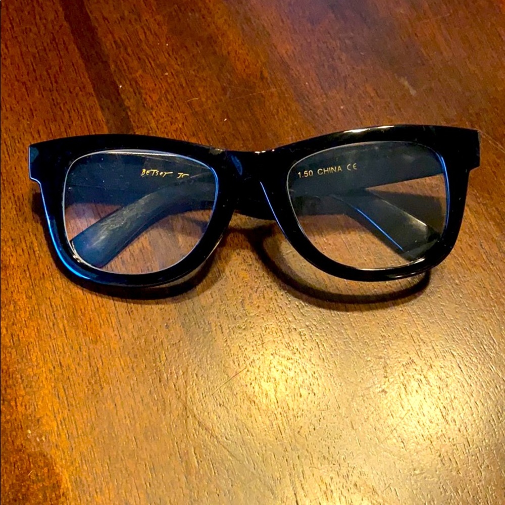 Betsy Johnson Readers 2.50
